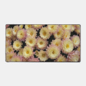 Small Pink Chrysanthemums Floral Bureaumat (Voorkant)