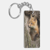 Small Red Fox in a Tree Hollow Sleutelhanger (Voorkant Links)