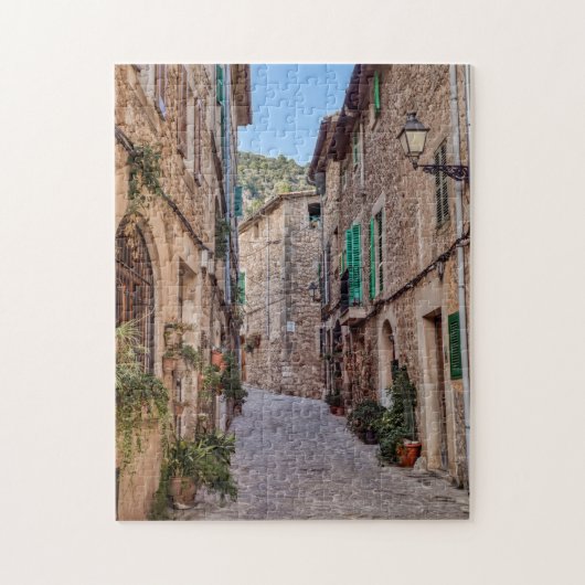 Smalle straat in het dorp Valldemossa - Mallorca Legpuzzel (Verticaal)