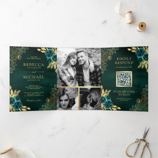 Smaragd Groen Bloemen Goud Kant QR Code Bruiloft Drieluik Uitnodiging (Binnen)