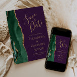 Smaragd Groen Gouden Agaat Paarse Save the Date<br><div class="desc">De linkerkant van deze elegante bruiloft bewaart de datumkaart met een smaragdgroene waterverf agaatrand afgewerkt met faux gouden glitter. De aanpasbare tekst combineert goudkleurig handschrift,  koperplaat en cursieve lettertypen op een diepe paarse achtergrond. De achterzijde is voorzien van een bijpassend smaragdgroen en goud agaatontwerp.</div>