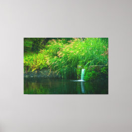 Smaragden stilte bij de tuinvallen canvas afdruk