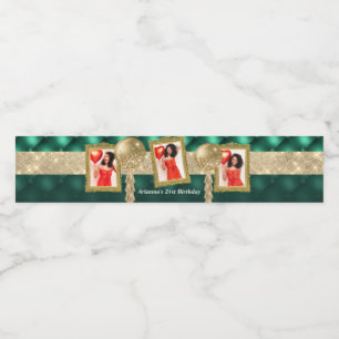 Smaragdgroene en gouden waterlabel met afbeeldinge waterfles etiket