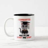 Smart Afstudeerder Gefeliciteerd, Funny Cat Afstud Tweekleurige Koffiemok (Links)