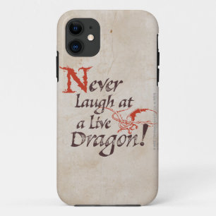 SMAUG™ - lach nooit bij een Levende Draak iPhone 11 Hoesje