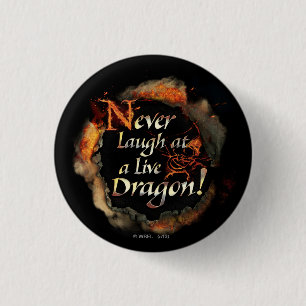 SMAUG™ - Nooit Logo grafisch lachen Ronde Button 3,2 Cm