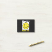 Smile emoji post-it® notes (Op bureau)