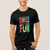 Smile It's Fun" Neon T-shirt (Voorkant)