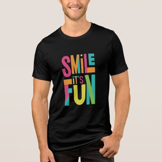 Smile It's Fun" Neon T-shirt (Voorkant)