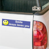 Smile, Jezus houdt van je Bumpersticker (Op Truck)