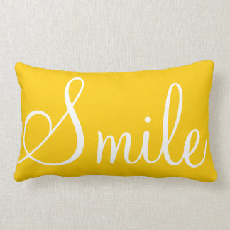 SMILE - Zonnegeel decoratief kussen