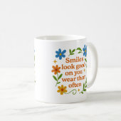 Smiles look good on you - Mug Koffiemok (Voorkant rechts)