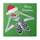 Smiling Christmas Skeleton Ornament Eyes Green Tegeltje (Voorkant)