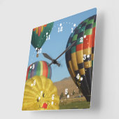 Smiling, Happy Hot Air Balloons Clock Vierkante Klok (Hoek)