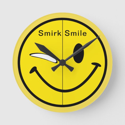 Smirk Smile Ronde Klok (Voorkant)