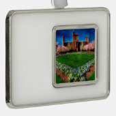 Smithsonian Castle Garden Cherry Blossom Verzilverd Omlijst Ornament (Rechts)