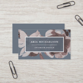 Smoky Blue en Dusty Roos Bloemen met Witte Tekst Visitekaartje