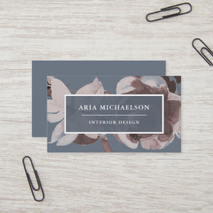 Smoky Blue en Dusty Roos Bloemen met Witte Tekst Visitekaartje