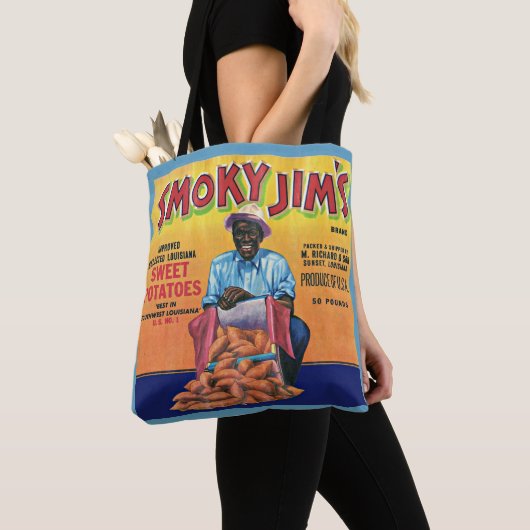 Smoky Jim's zoete aardappelkrat label uit 1940 Tote Bag (Dichtbij)
