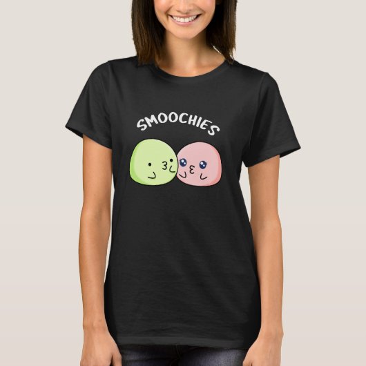 Smoochies Grappig zoenen Mochi Pun Donker BG T-shirt (Voorkant)