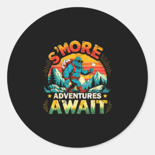 Smor-avonturen wachten grappige bigfoot-camping ronde sticker