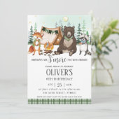 S'more Camping Bonfire Beer Fox Raccoon Birthday Kaart (Staand voorkant)