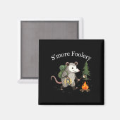 S'more dwaasheid opossum marshmallow grappig kampv magneet (Voorkant / Achterkant)