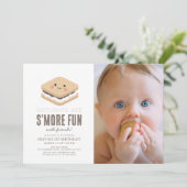 S'more Fun Kawaii 1e Verjaardag Foto Kaart (Staand voorkant)