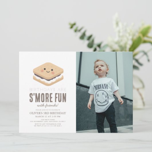 S'more Fun Kawaii Kind Verjaardagsfoto Kaart (Staand voorkant)