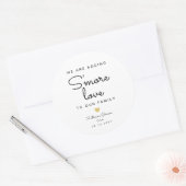 S'More Love toevoegen aan onze familie Baby shower Ronde Sticker (Envelop)