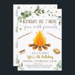 S'mores Camping Campfire Bonfire Birthday Kaart<br><div class="desc">Deze schattige uitnodiging is voorzien van de mores van onze hand en illustraties van het kampvuur met waterverf greenery accenten.</div>
