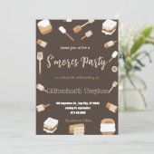 S'mores verjaardagsfeest uitnodiging – Knus kampvu (Staand voorkant)