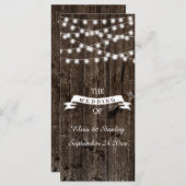 Snaar van lichten op oud houten huwelijksprogramma programmakaart (Voorkant / Achterkant)