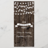 Snaar van lichten op oude houten trouwmenukaart menu (Voorkant)