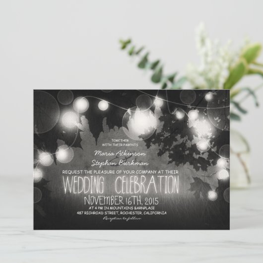 Snaar van lichten rustieke bruiloft uitnodiging (Staand voorkant)