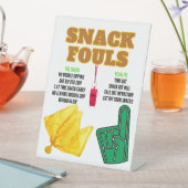 Snack Fouls voor Party Goers Reclamebord Met Voetstuk (Insitu)