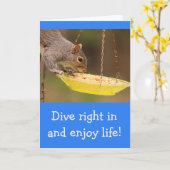 Snackeekhoorn Birthday Kaart (Gele Bloem)