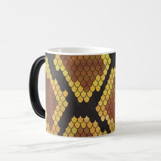Snake Brown and Gold Print Magische Mok (Voorkant links)