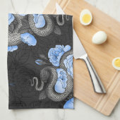 Snakes and blue roses theedoek (Quarter Fold)