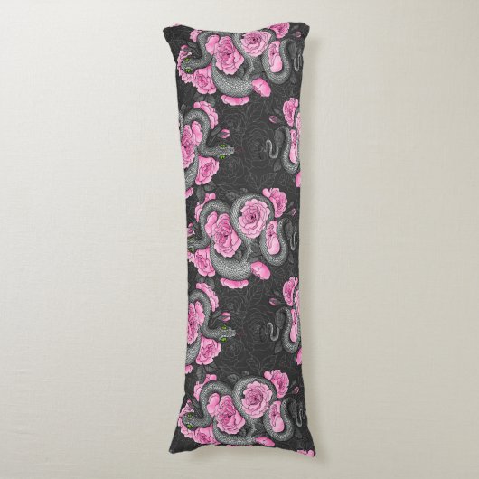 Snakes and pink roses lichaamskussen (Voorkant Verticaal)