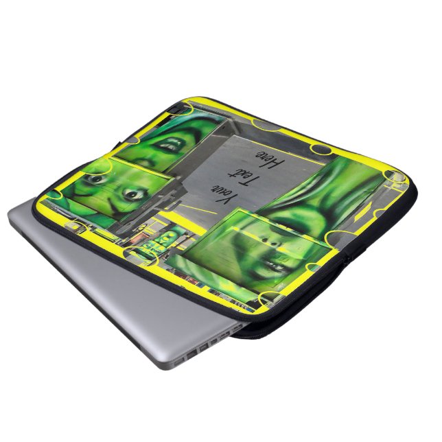 Snakkende Pumps Laptop Sleeve (Voorkant onderkant)