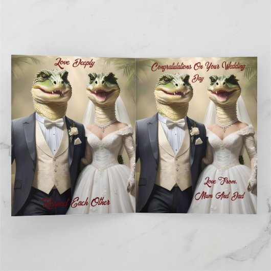 Snapping Up Love: een krokodillenhuwelijk Kaart (Binnen)