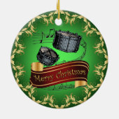 Snare Drums ~ Musical Scroll ~ Merry Kerstmis ~ Keramisch Ornament (Achterkant)