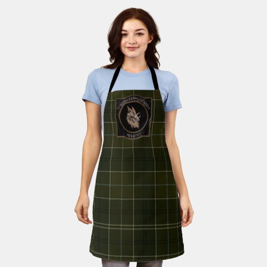 Snarling Graeko Tartan Bar Apron Schort (Gedragen)
