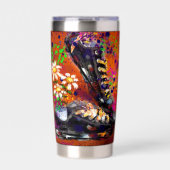 Sneakers en Daisies impressionistische Oranje magn Geïsoleerde Drinkbeker (Voorkant)