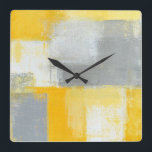 'Sneaky' grijze en gele Abstracte kunstklok Vierkante Klok<br><div class="desc">Het afbeelding dat wordt gebruikt om dit product te creëer is een origineel abstract kunstschilderij van T30 Gallery.</div>