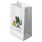 Sneaky Raccoon met Vakay Cadeau Klein Cadeauzakje (Voorkant Gekanteld)