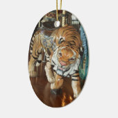 Sneaky Tiger Keramisch Ornament (Links)