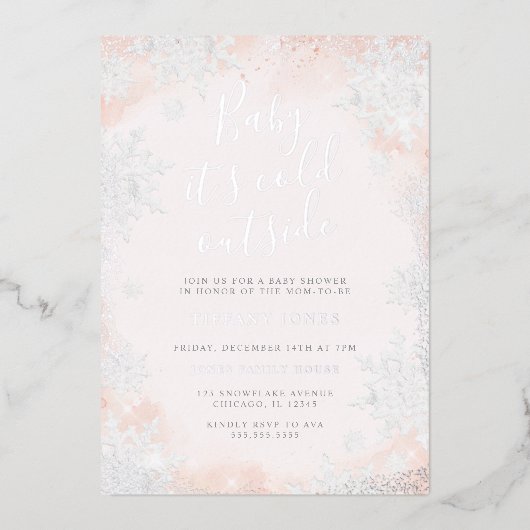 Sneeuw Baby het is koud buiten Baby shower Folie Uitnodiging (Voorkant)
