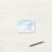 Sneeuw bedekt dak in een bos post-it® notes (Op bureau)